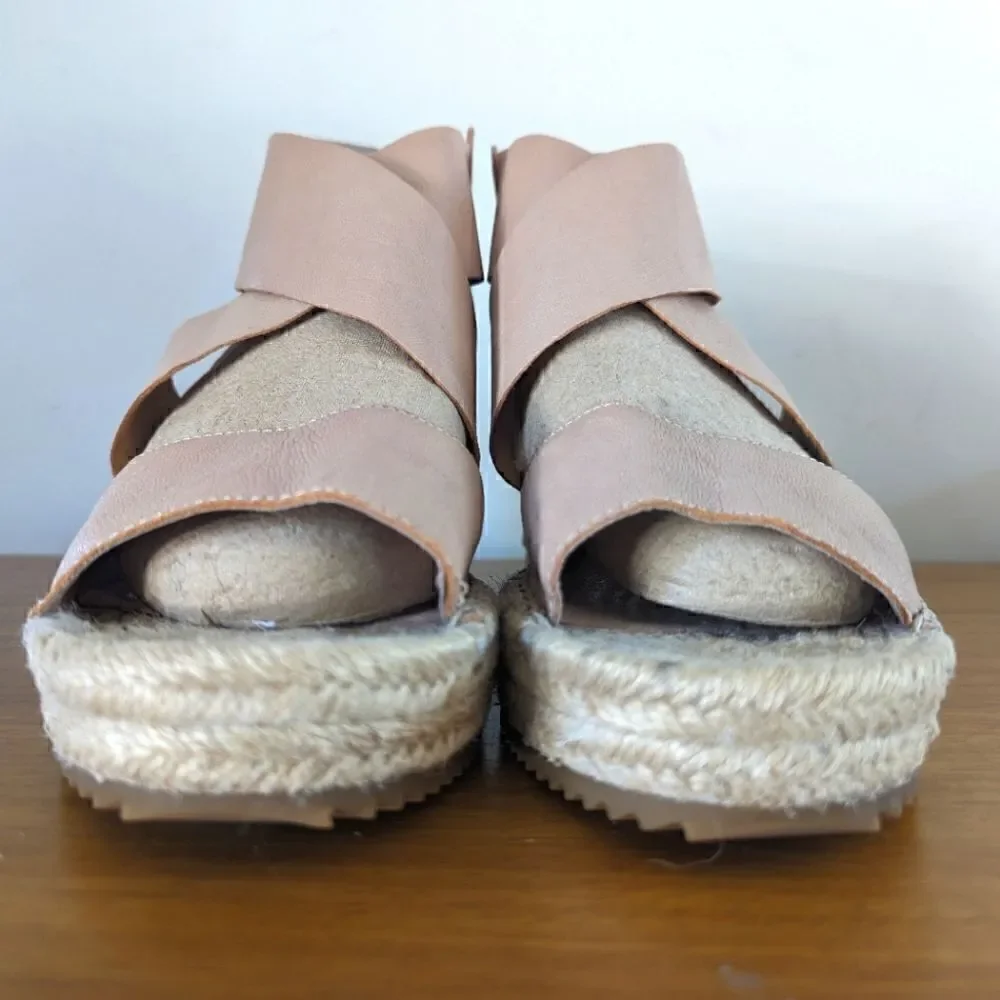 Eileen Fisher brand eileen